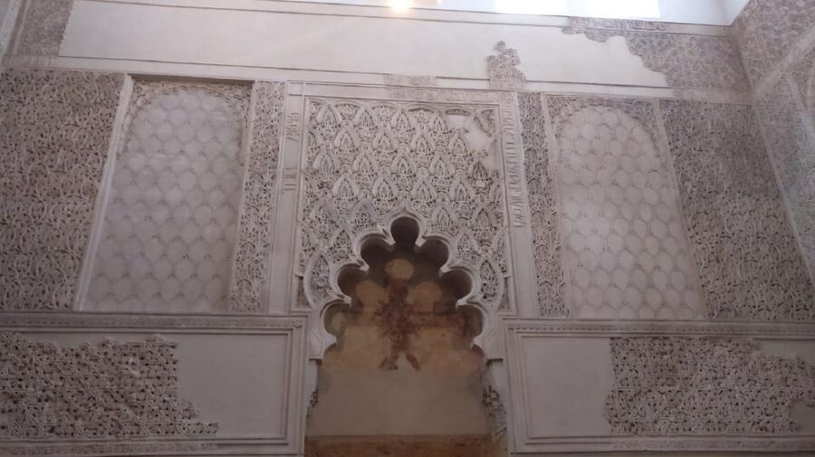 Seville: Alcázar Tour with Tickets Included - Timing, crowds, and physical effort