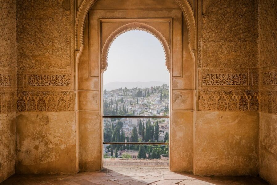 Seville: Alhambra Day Trip with Guide & Nasrid Palaces Entry - Why the Alhambra Makes This a Serious Day Trip