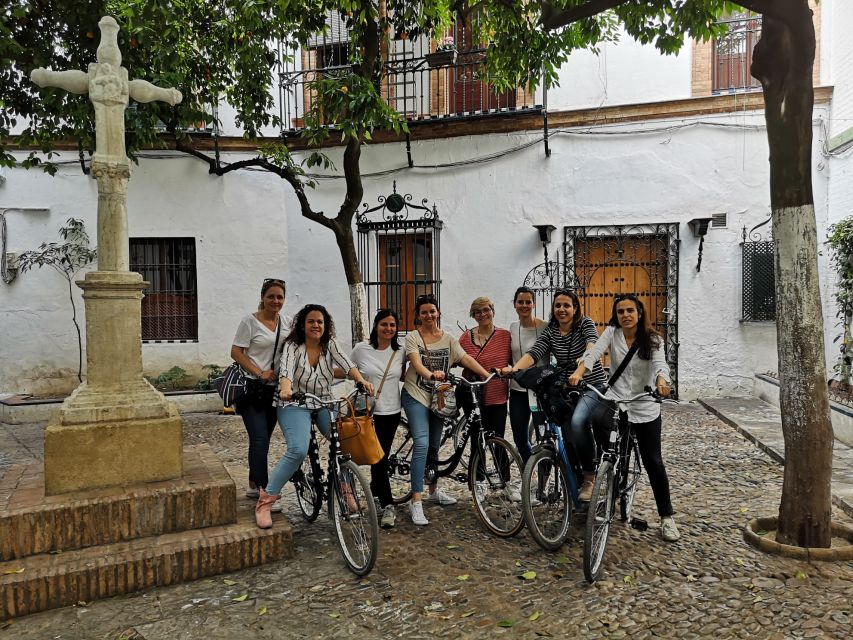 Seville: All Day Bike Rental - Riding through Maria Luisa Park