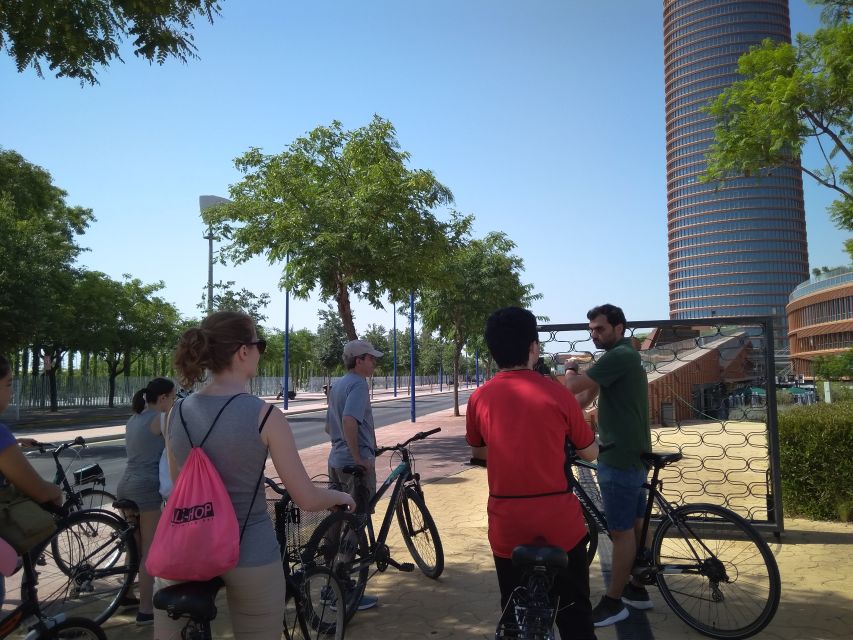 Seville: Bike Rental - What you receive with the bike