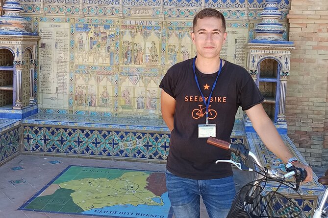 Seville Bike Tour (Private Tour) - Crossing to Triana and the Torre del Oro