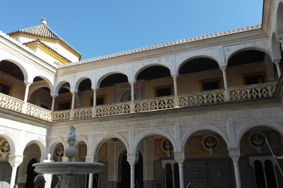 Seville: Casa de Pilatos and Condesa de Lebrija Palace Tour - Should you book Casa de Pilatos and Lebrija Palace?