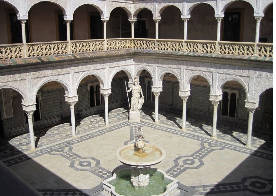 Seville: Casa de Pilatos and Condesa de Lebrija Palace Tour - The Condesa de Lebrija Palace and its Roman mosaics