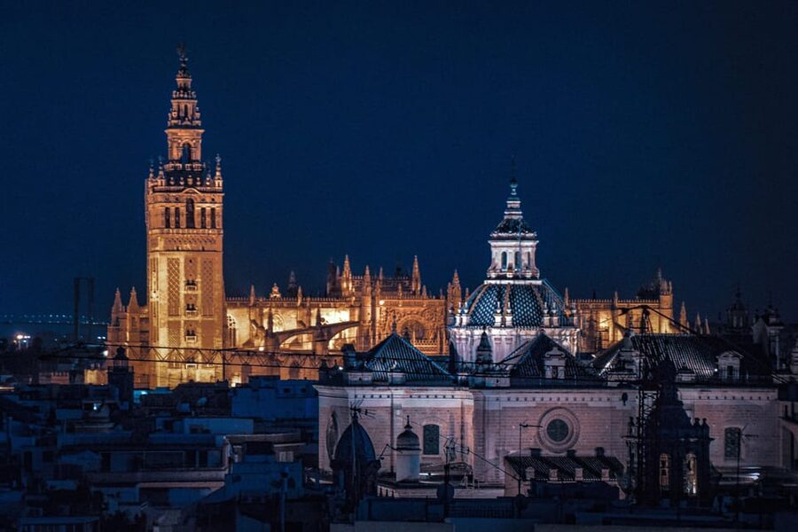 Seville Cathedral and Giralda Tower Guided Tour and Tickets - Meeting at Calle Hernando Colón 6
