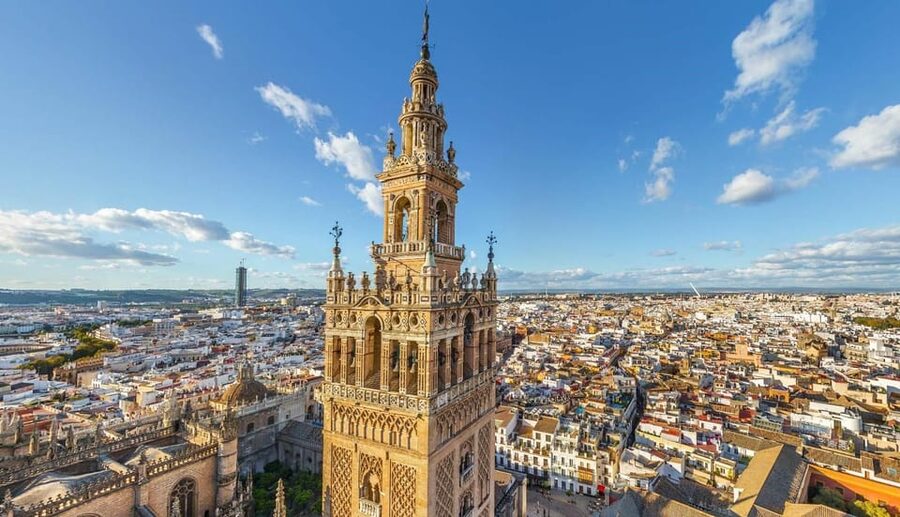 Seville Cathedral and Giralda Tower Guided Tour and Tickets - The 81 stained glass windows