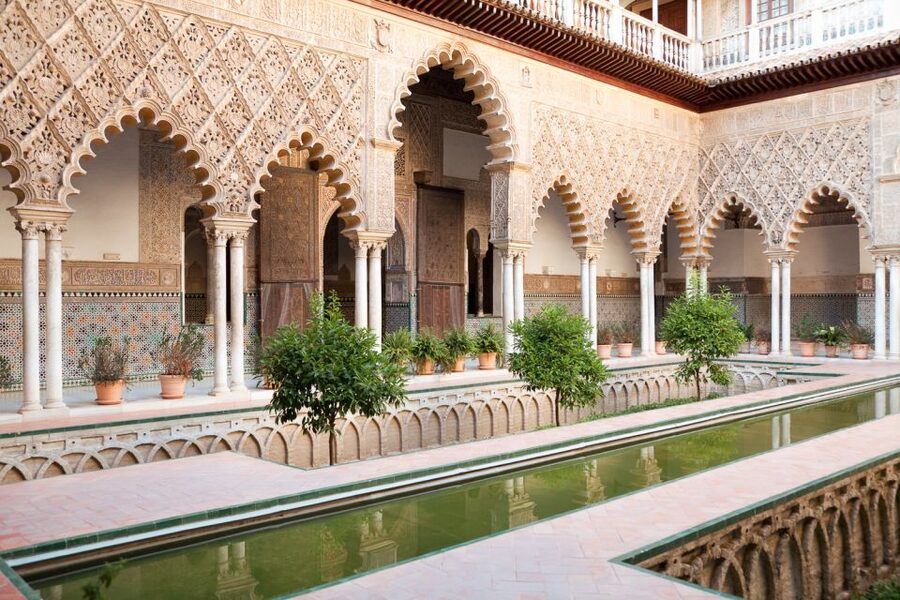 Seville: Cathedral, Giralda & Alcazar Entry With Guided Tour - What to wear and bring