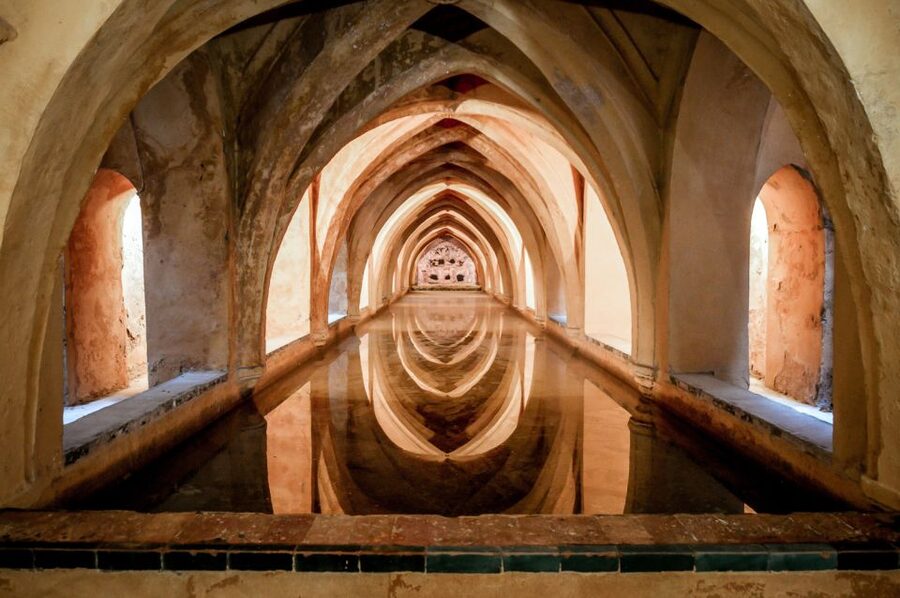 Seville: Cathedral, Giralda & Alcazar Entry With Guided Tour - Who will get the most from this tour?
