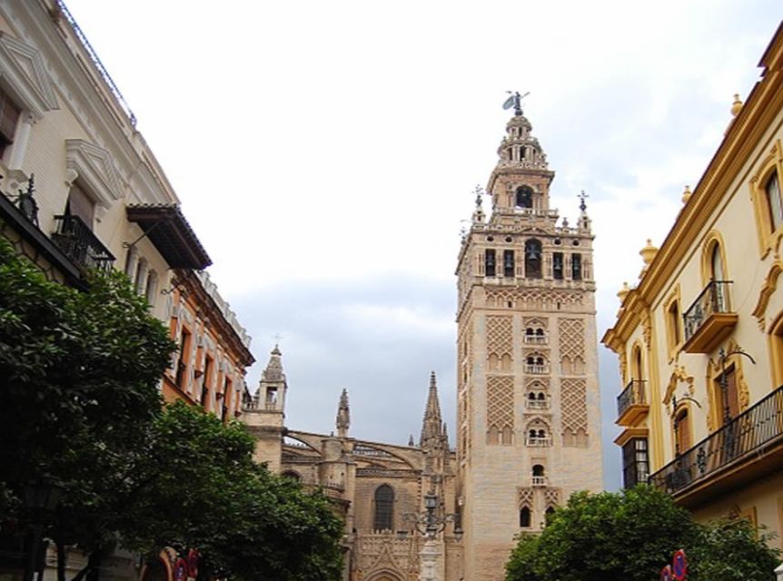 Seville Cathedral Skip-the-Line Tour - Columbus’s tomb and the cathedral’s famous stories