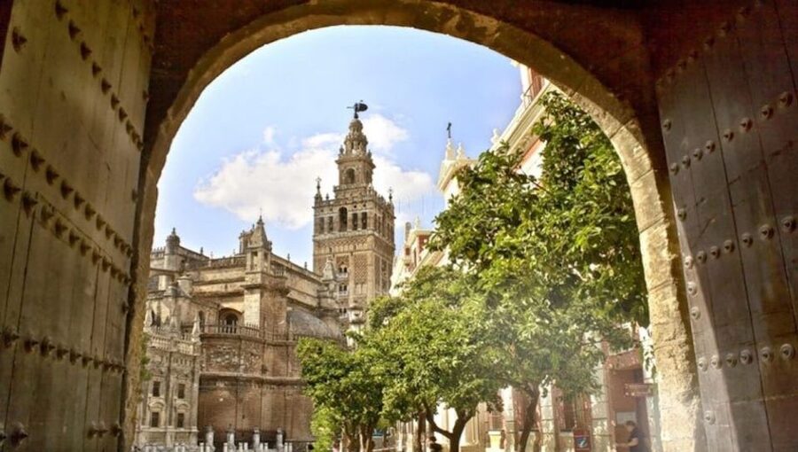 Seville: City of Queens, Nuns, Sex Work & Witches - Key points to know before you book