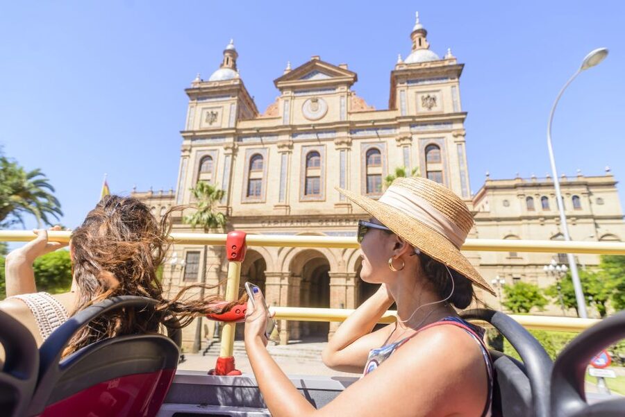 Seville: City Sightseeing Hop-On Hop-Off Bus Tour - Why this bus works well in Seville