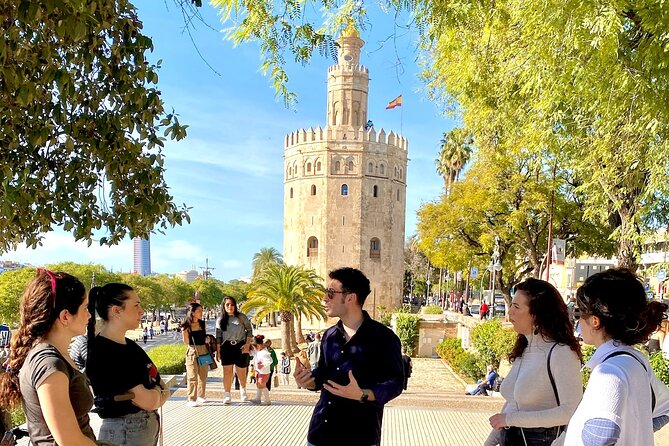 Seville City Walking Tour (Tip Based) - Guide quality and the small-group question
