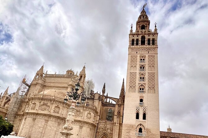 Seville City Walking Tour (Tip Based) - The cathedral and Giralda: Seville’s grand opening act