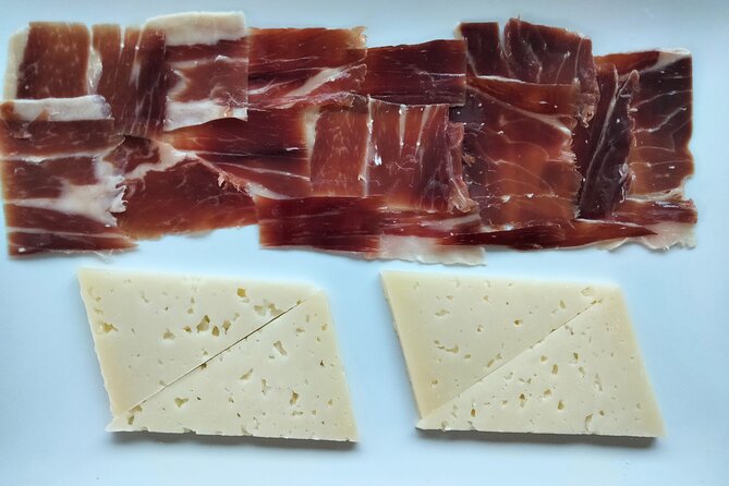 Seville: Cruise along the Guadalquivir River with appetizer - Five useful things to know before boarding