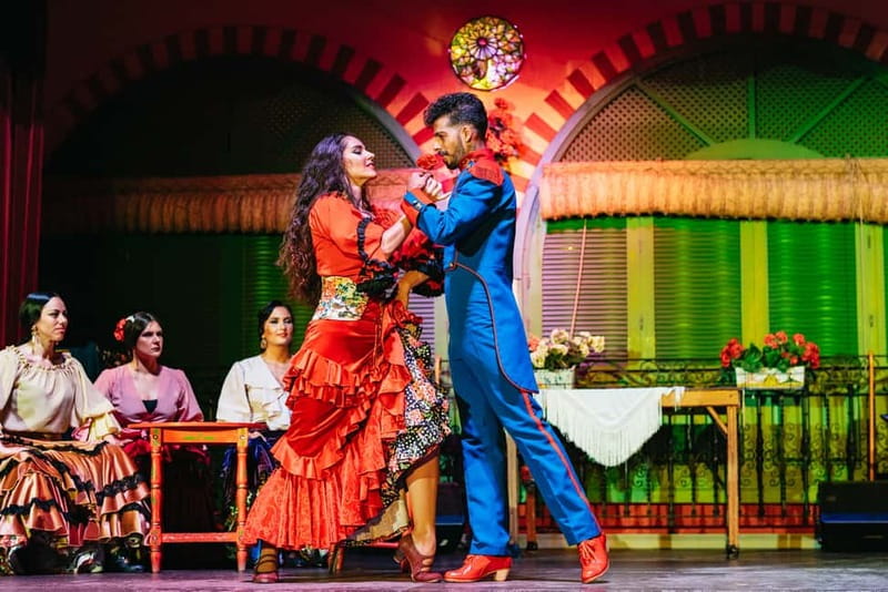 Seville: Flamenco at El Palacio Andaluz with Optional Dinner - What the El Palacio Andaluz show feels like