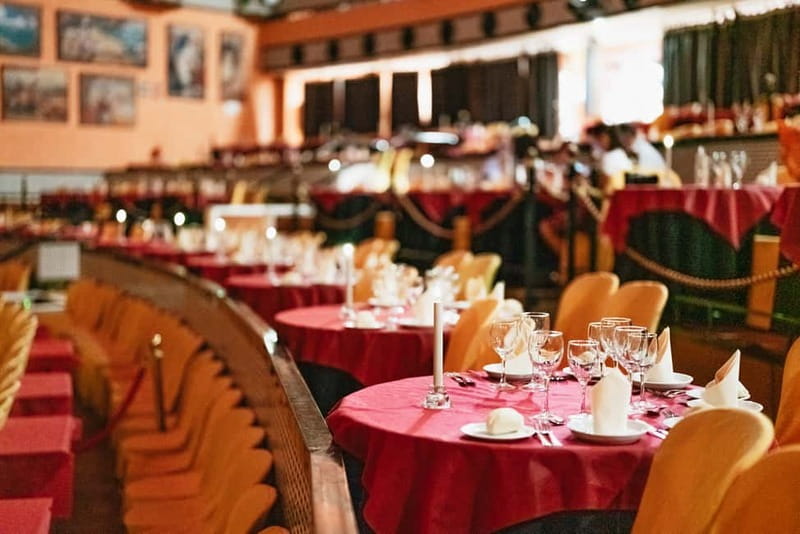 Seville: Flamenco at El Palacio Andaluz with Optional Dinner - Who should book this flamenco evening?