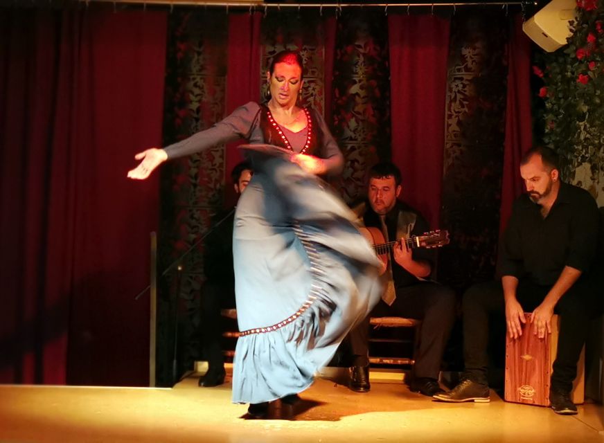 Seville: Flamenco Show at Tablao Flamenco Andalusí - Entering the Arenal setting