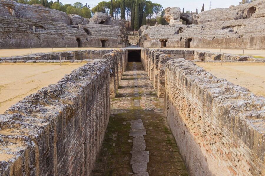 Seville: Game of Thrones and Roman Empire Italica Tour - Domus Exedra and the homes of wealthy Romans