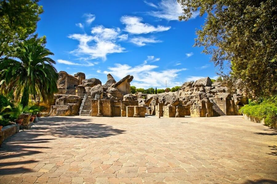 Seville: Game of Thrones and Roman Empire Italica Tour - Meeting at the entrance in Santiponce