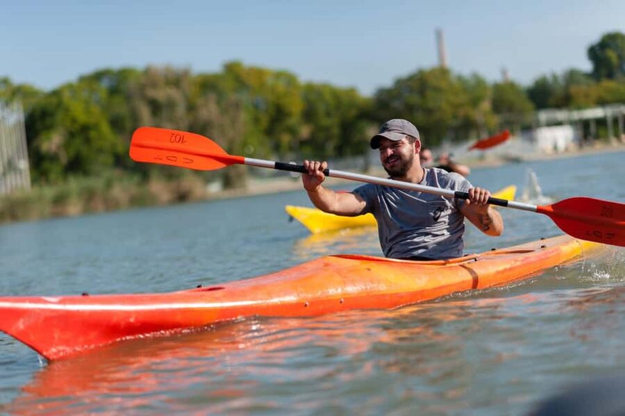 Seville: Guadalquivir River Kayaking Trip - The sights between Torre del Oro and Triana