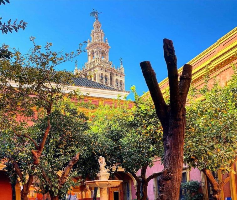 Seville: Guided Tour of Cathedral of Seville & Giralda Tower - Climbing the 34 ramps of La Giralda