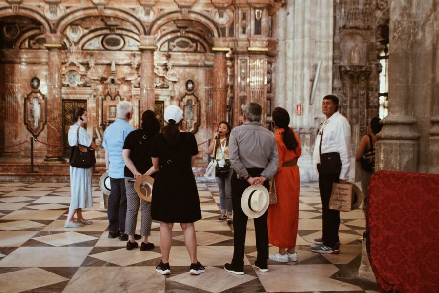 Seville: Guided Tour of Cathedral of Seville & Giralda Tower - How this tour compares with visiting alone