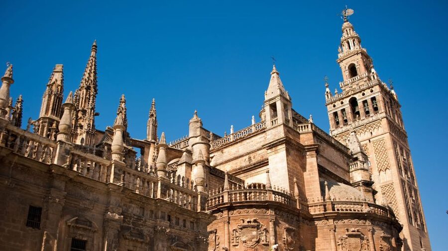 Seville: Guided Tour with Cathedral & Giralda Entrance - Key points at a glance