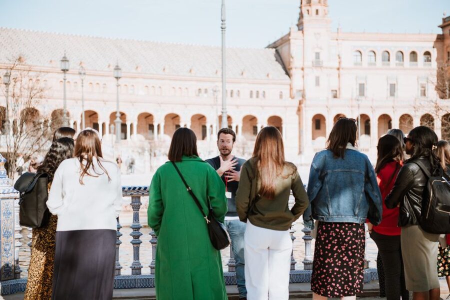 Seville: Guided Walking Tour with Optional Breakfast - Plaza de San Francisco and Seville City Hall