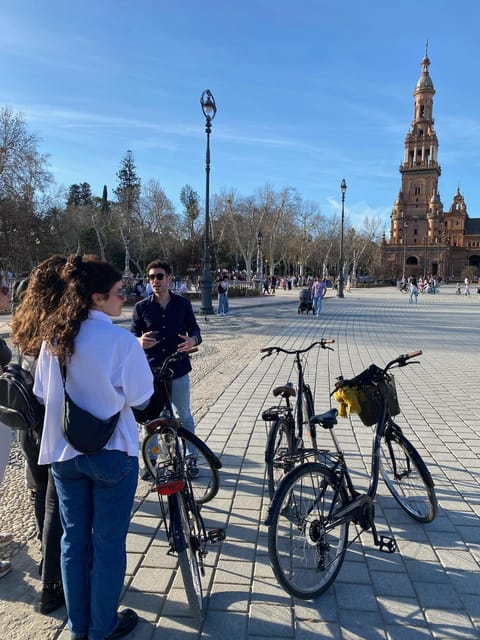 Seville: Highlights Bike Tour - A relaxed pace with room for questions
