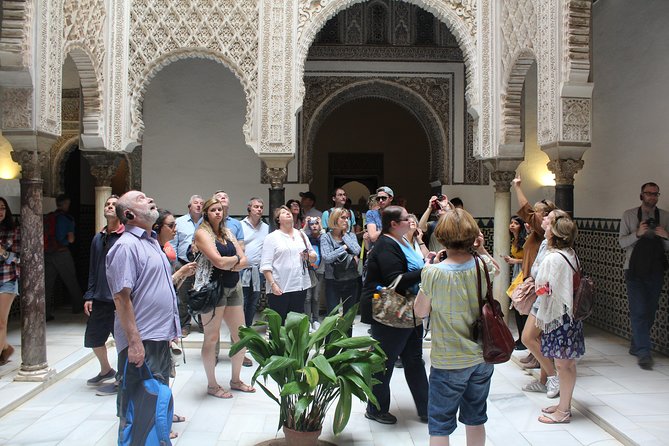 Seville Highlights: Private Family Guided Tour - Starting at the Alcázar or meeting at the Giralda