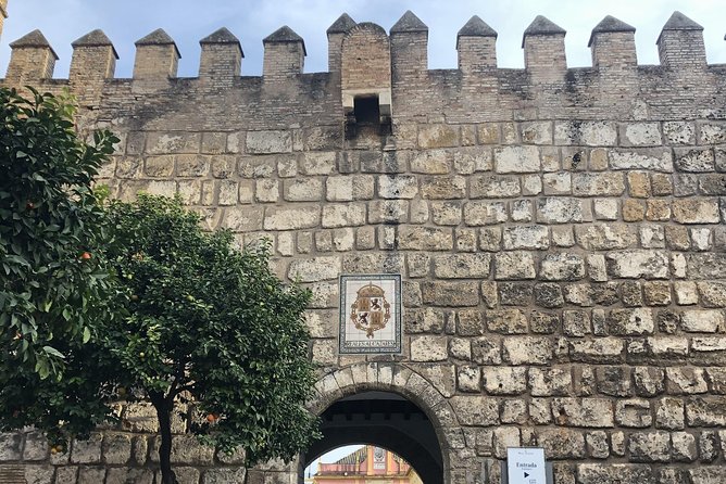 Seville Highlights Private Walking Tour - What two hours can realistically deliver