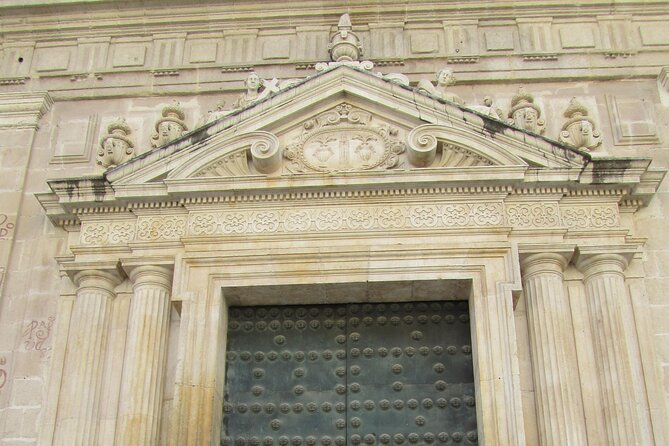 Seville Highlights Tour - The Jewish quarter and Plaza España add needed variety