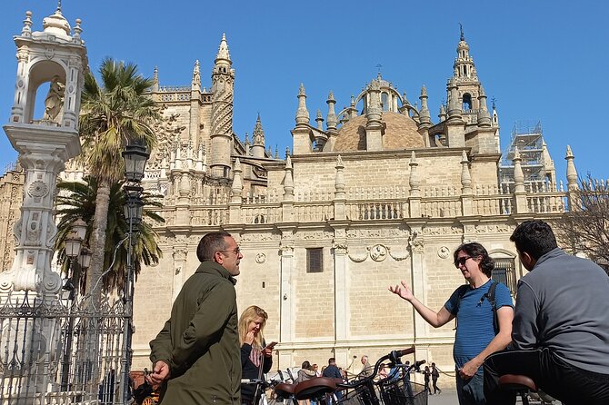 Seville In Season- City Highlight Tour - Plaza de España and Plaza de América