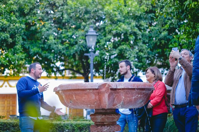 Seville Jewish Quarter Small-Group Walking Tour: History & Gems - Why Seville’s Jewish Quarter requires a guide
