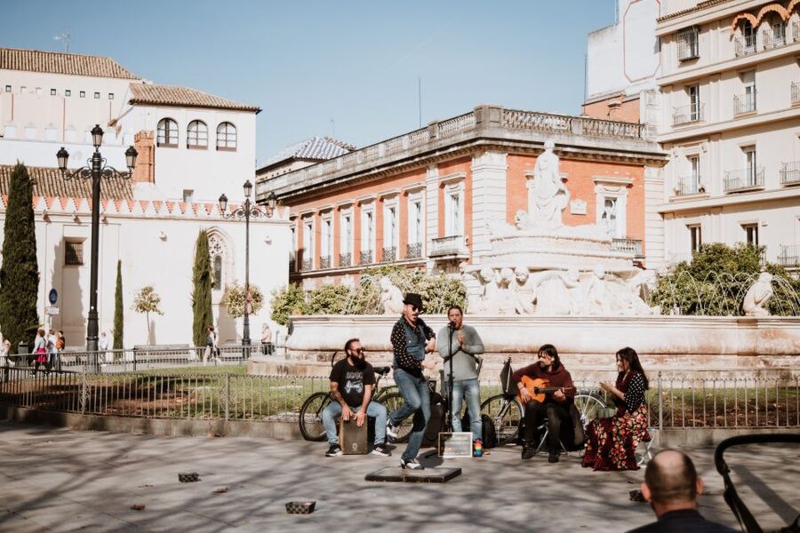 Seville Jewish Quarter walking tour: Santa Cruz District - Calle Susona and a legend with real emotional weight