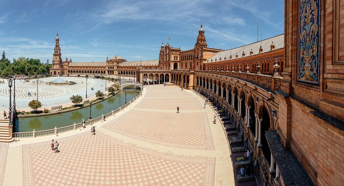 Seville Must-Do Family Friendly Private Tour - Who gets the best value from $149