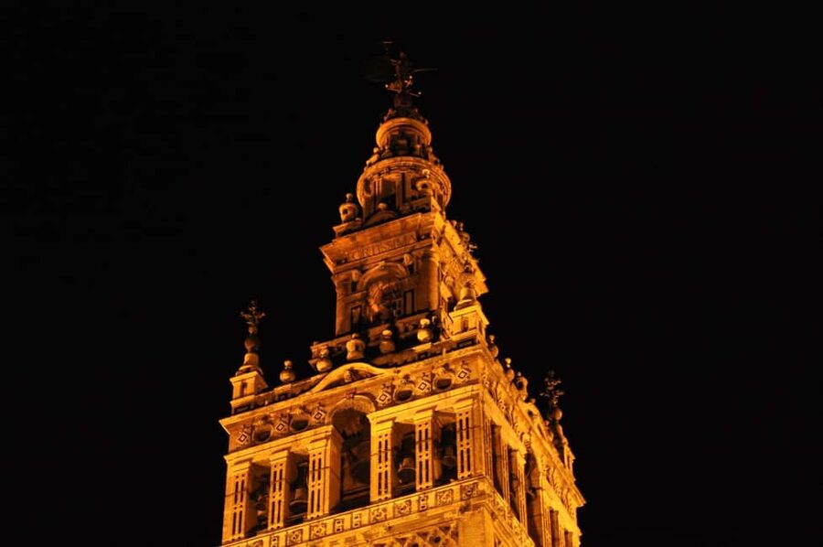 Seville Night Tour A Must See - Cathedral, Giralda, and the Buildings Around Them