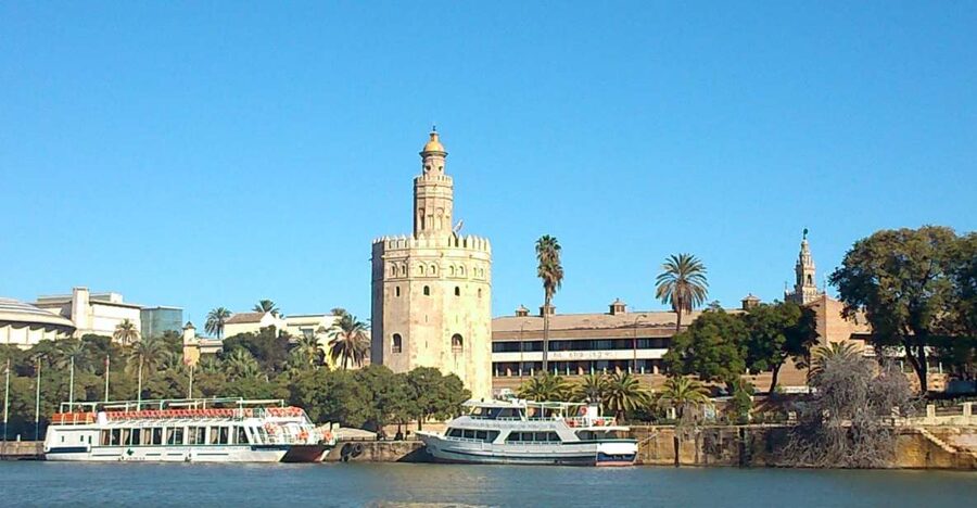 Seville Orientation Tour - Sierpes Street and the everyday center