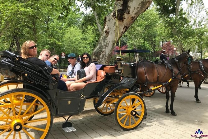 Seville Palaces: Dueñas Palace and Pilate House Tour - Why these Seville palaces work well together