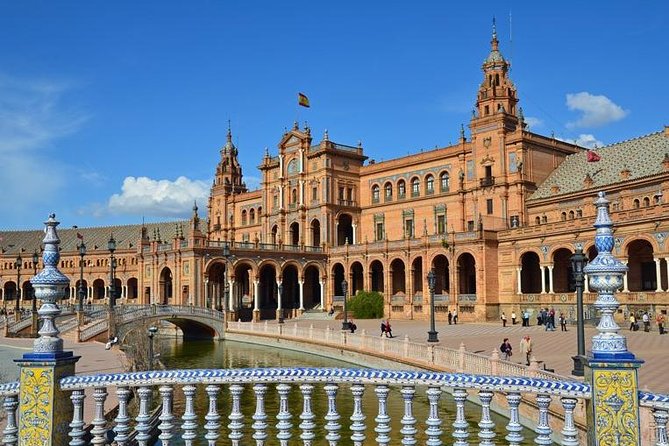 Seville Panoramic Walking Tour - Santa Cruz, Seville’s old Jewish quarter