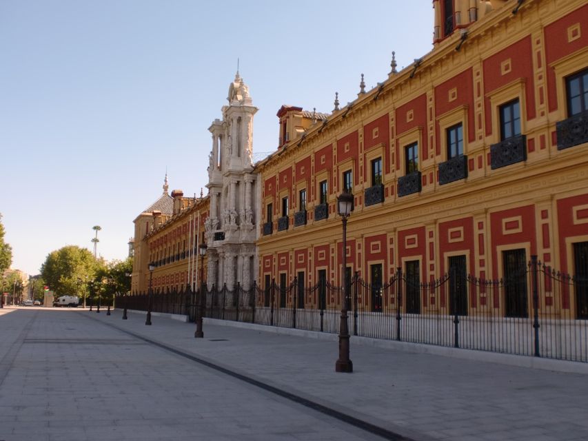 Seville: Private E-Bike City Highlights Tour - Key points at a glance