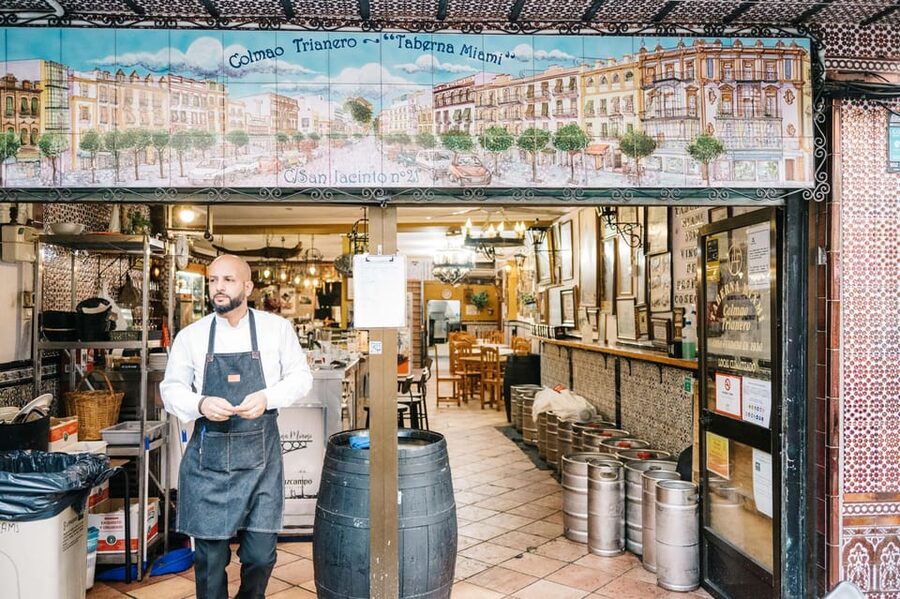 Seville: Private Tapas & History Tour in Triana Neighborhood - Should you book this private Triana tapas tour?