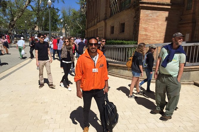 Seville Private Tour to Jewish Quarter and Plaza de Espana - The guide makes or breaks this experience
