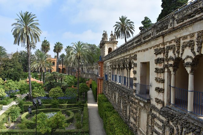 Seville Private Tour to the Royal Alcazar and Cathedral - Entering Seville Cathedral and the Giralda