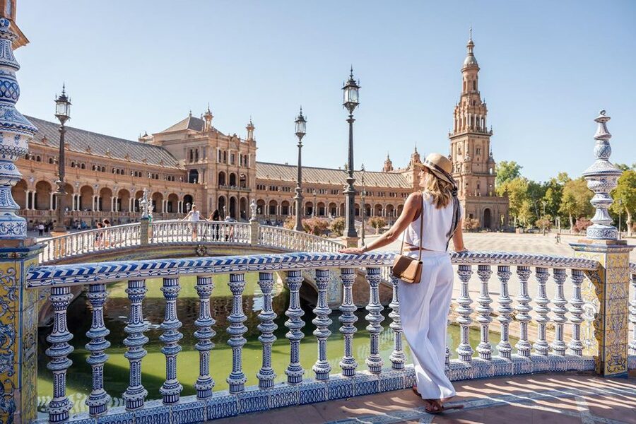 Seville: Professional Photoshoot - The 15-minute stop in María Luisa Park