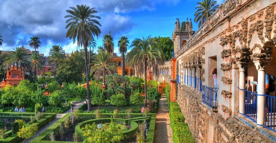 Seville: Real Alcazar of Seville Guided Tour and Ticket - Why the Real Alcázar deserves a guided visit