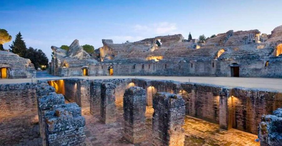 Seville: Roman City of Itálica 2 Hour Tour - Walking Through Hadrian’s Enlarged City