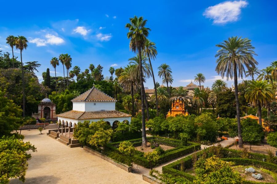 Seville: Royal Alcázar Entry Ticket - Audio guides and finding your way