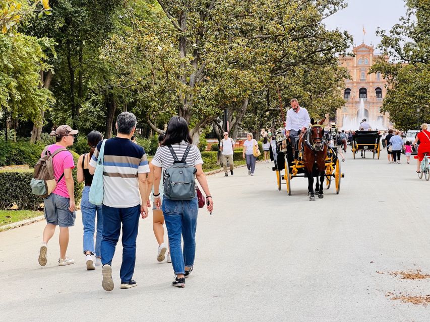 Seville: Royal Alcazar Guided Tour - Why the Royal Alcázar deserves two hours