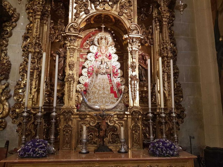 Seville: Salvador Church, Casa Pilatos, and Metropol Tour - Walking through the old Arabic heart of Seville