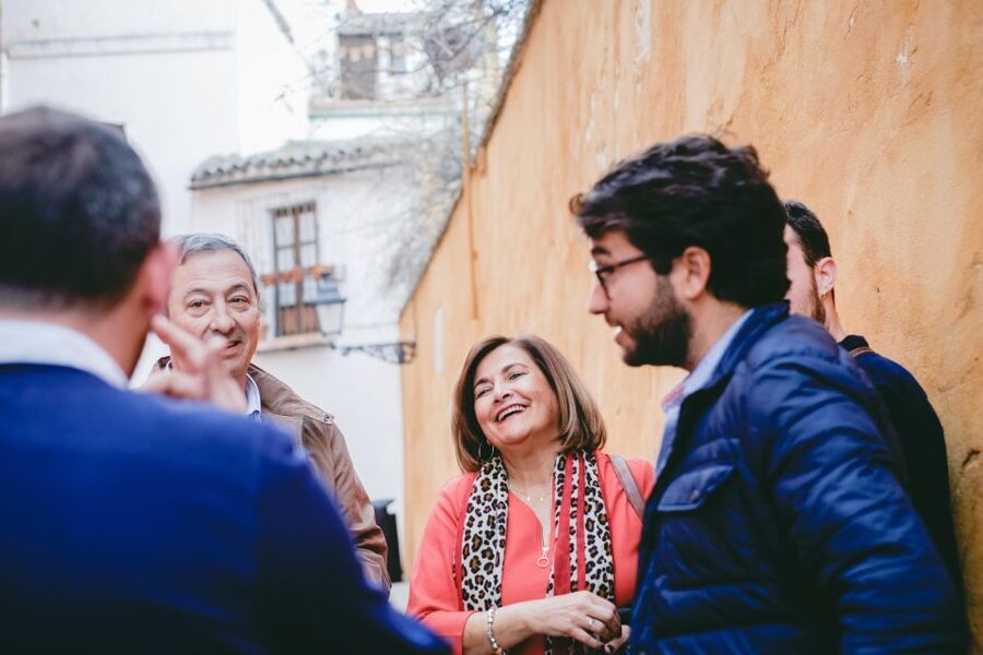 Seville: Small-Group Jewish Quarter Discovery Walking Tour - Jardines de Murillo and a quieter finish